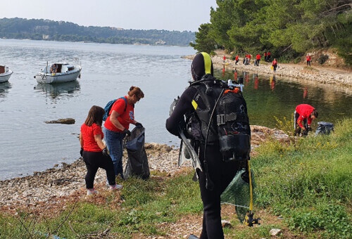 Pola 05 - tutela della natura, campagna di pulizia ambientale per la sostenibilità ecologica.