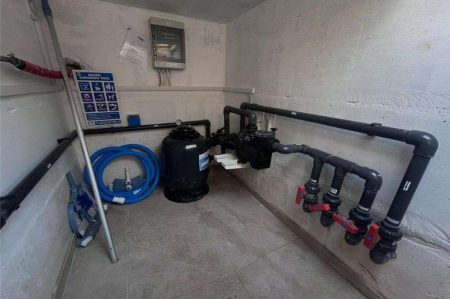 Everything for the swimming pool in one place - pool equipment and pool accessories. We transform your pool visions into pool ideas that we design, build pools and install all pool equipment and pool technology, you enjoy swimming.